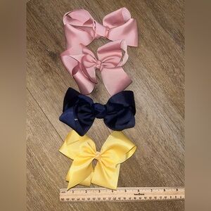 Set of 4 large girls bows 6”